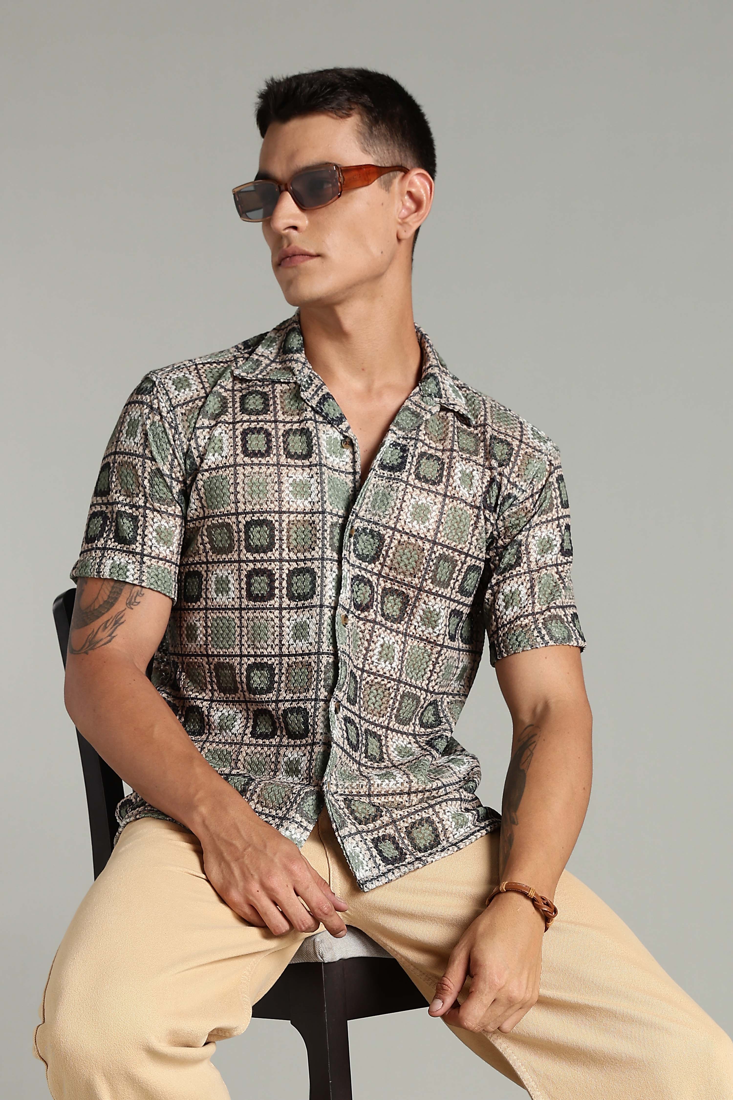 SMOKE CORCHET ABSTRACT SHIRTS